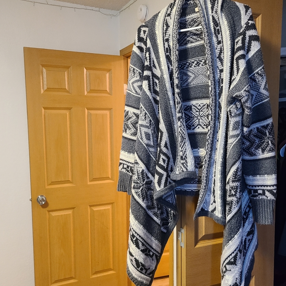 Old navy sweater